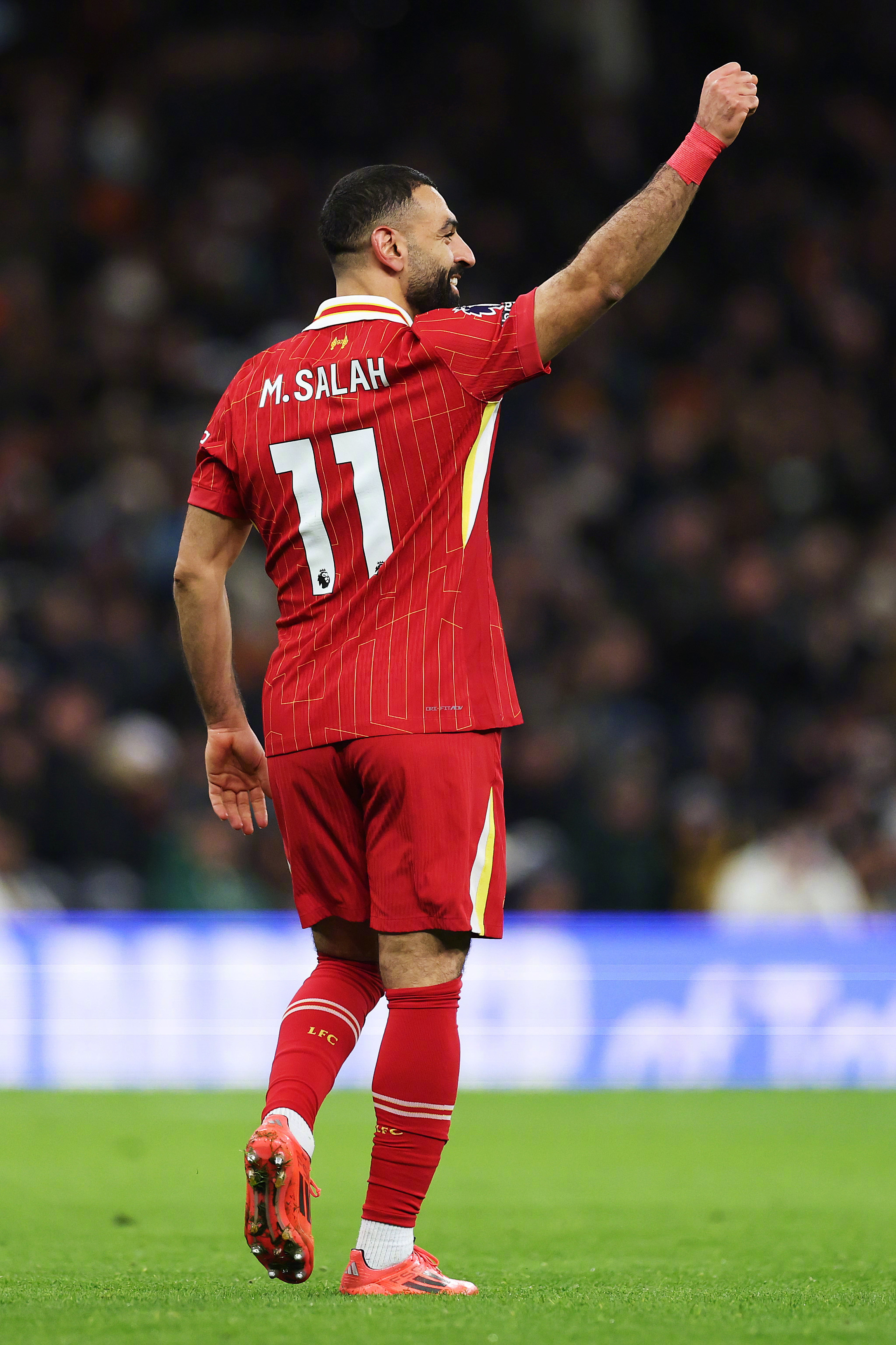 开云app下载-包含萨拉赫在切尔西比赛中比赛局势复杂，晋级下一阶段引发热议！赛场气氛高涨的词条